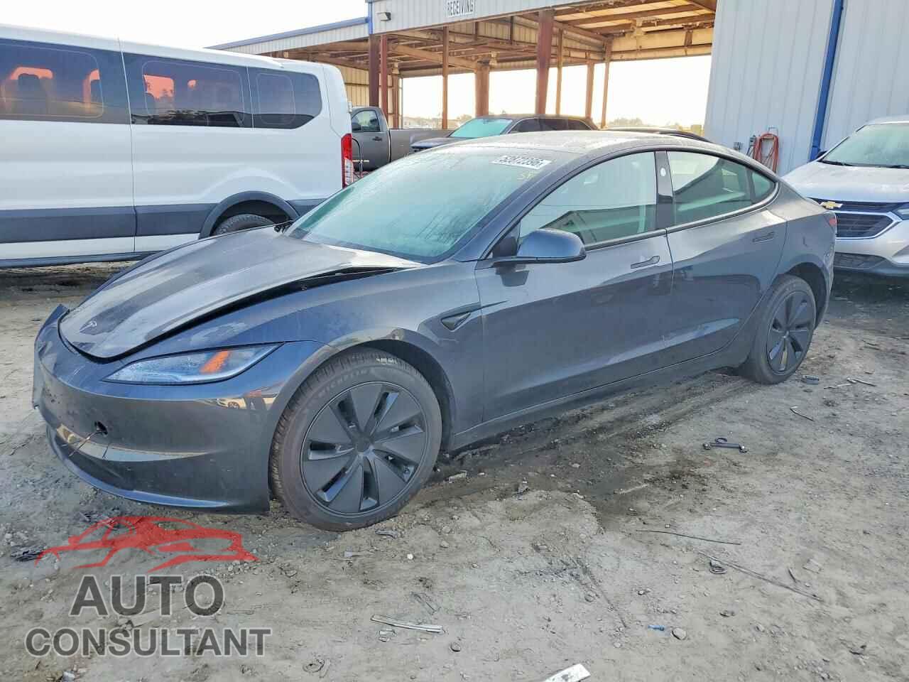 TESLA MODEL 3 2025 - 5YJ3E1EA7SF030493