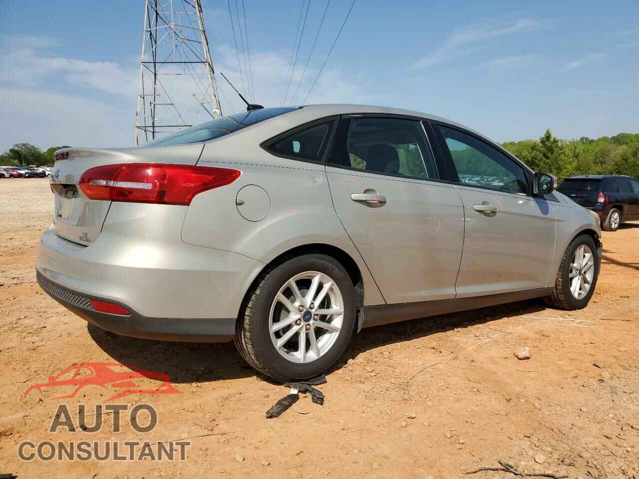 FORD FOCUS 2015 - 1FADP3F24FL227311