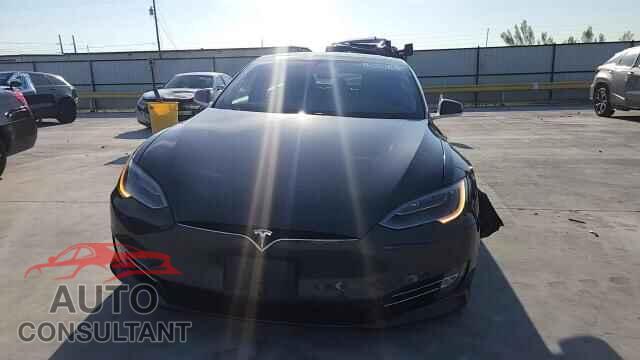 TESLA MODEL S 2017 - 5YJSA1E2XHF183779
