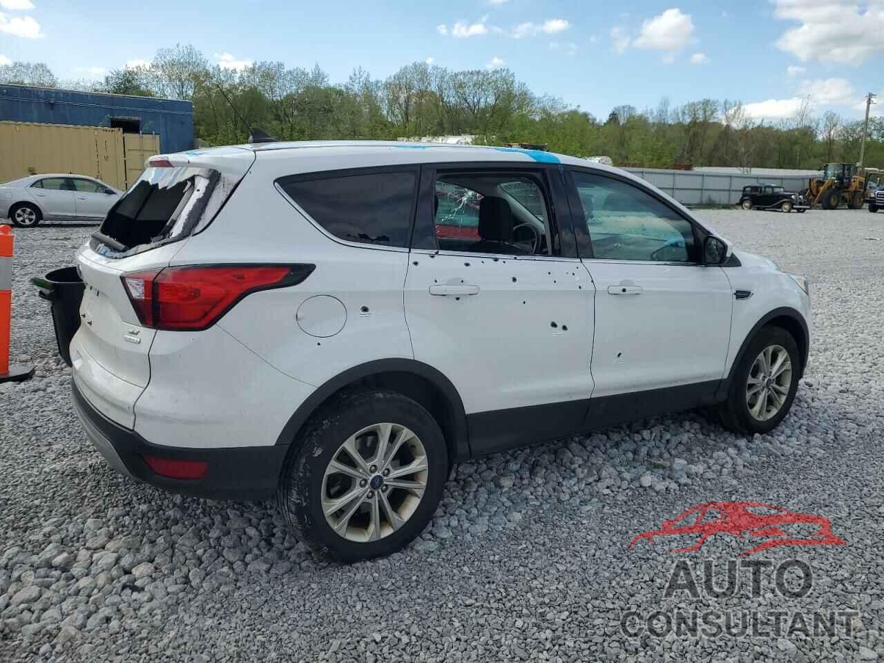 FORD ESCAPE 2019 - 1FMCU0GD9KUA94509