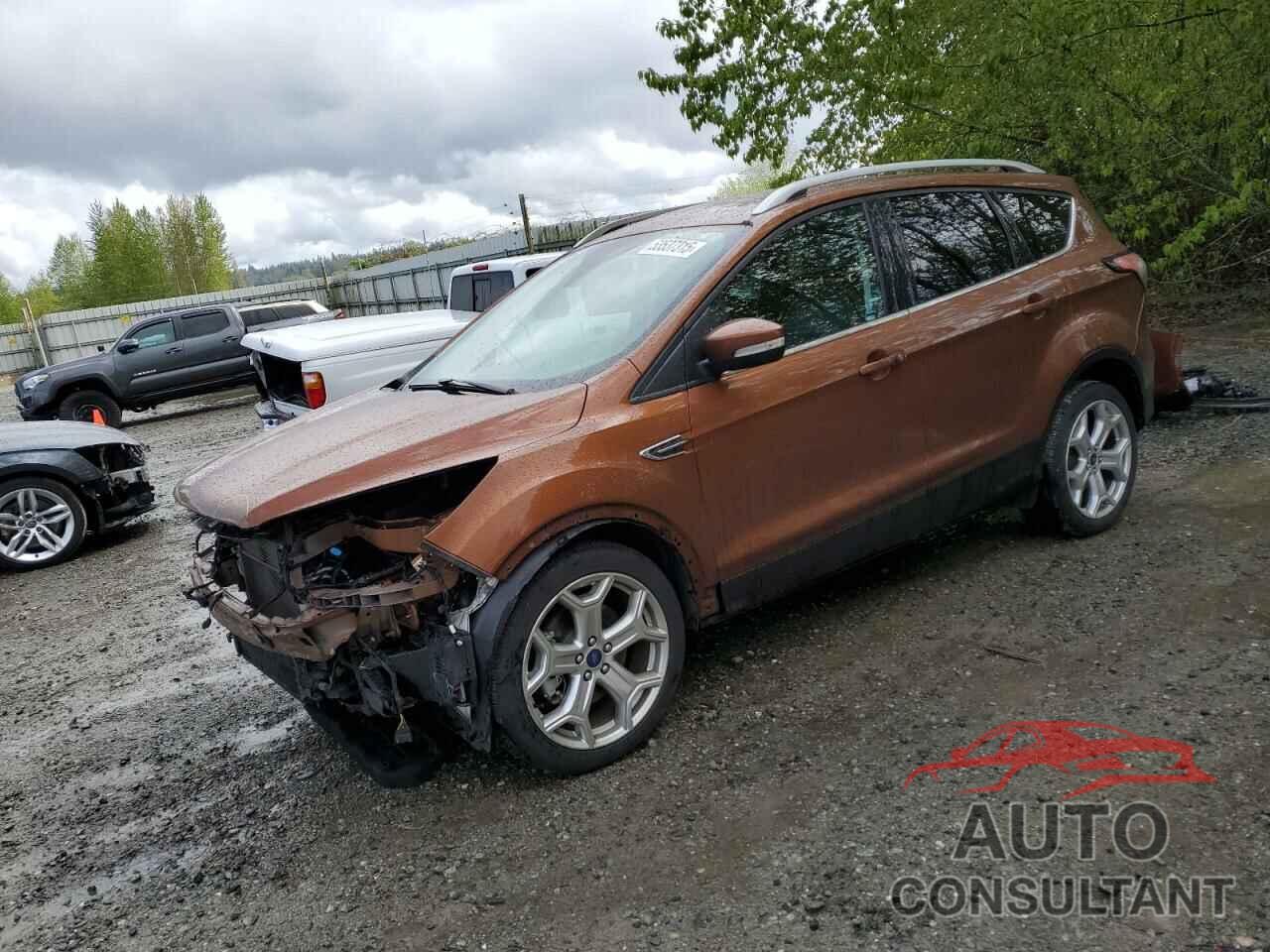 FORD ESCAPE 2017 - 1FMCU9JD2HUE37456
