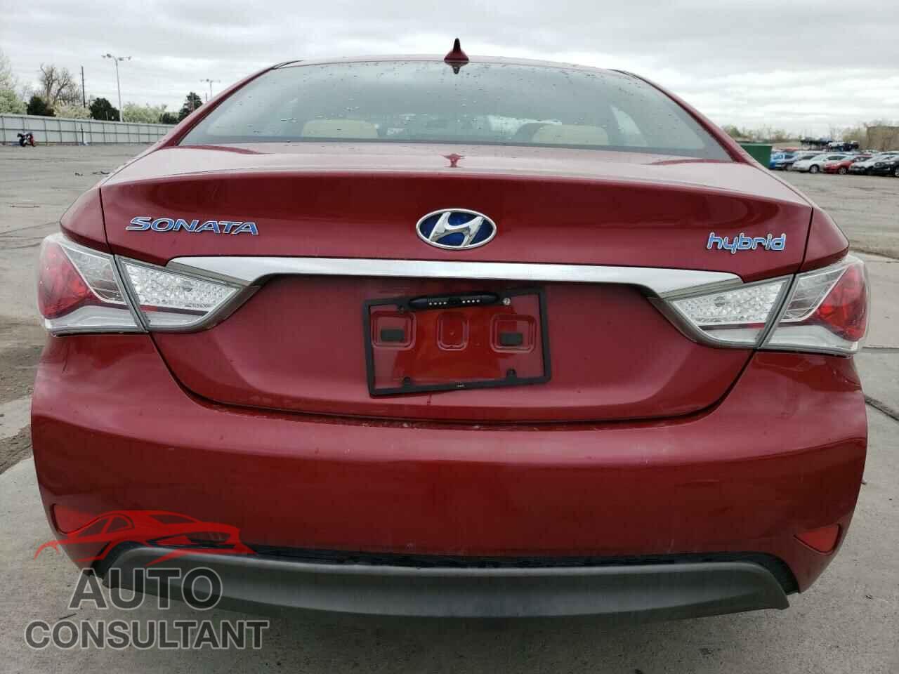 HYUNDAI SONATA 2013 - KMHEC4A46DA096377