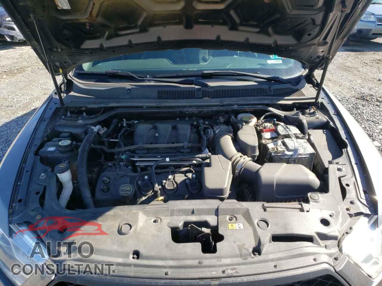 FORD TAURUS 2017 - 1FAHP2MK3HG109941