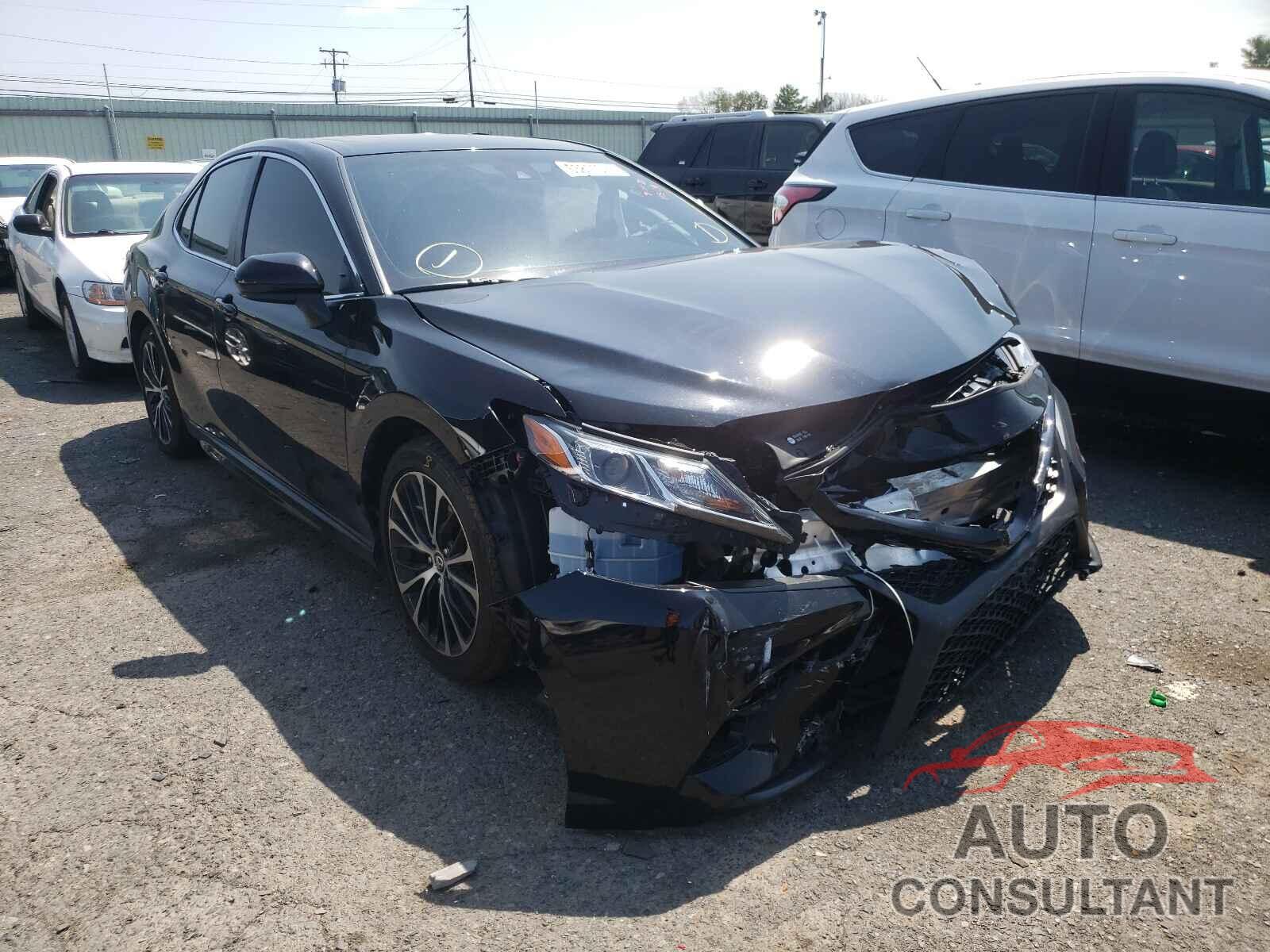 TOYOTA CAMRY 2018 - JTNB11HK8J3048858