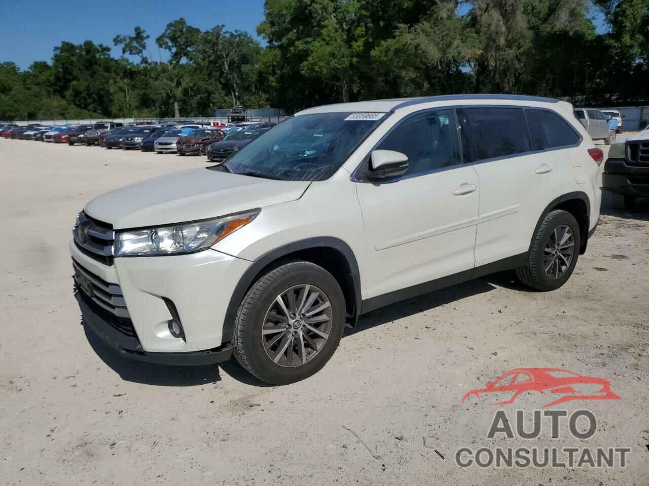 TOYOTA HIGHLANDER 2019 - 5TDJZRFH9KS584040