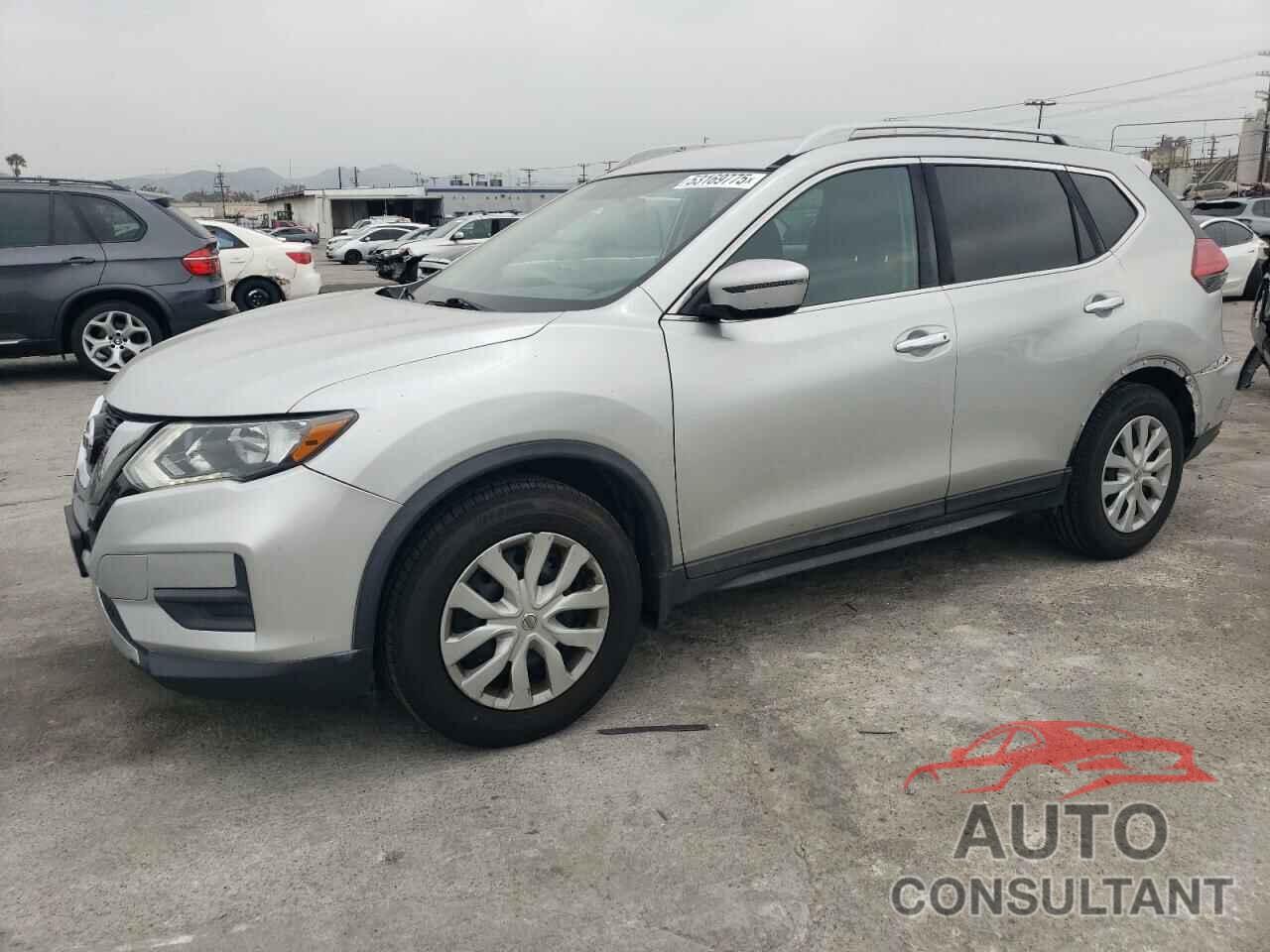 NISSAN ROGUE 2017 - 5N1AT2MN0HC751196