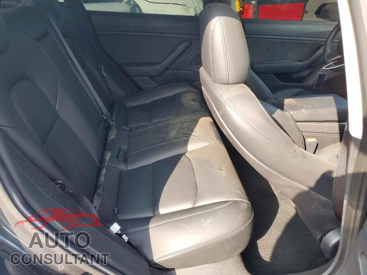 TESLA MODEL 3 2019 - 5YJ3E1EA2KF298870