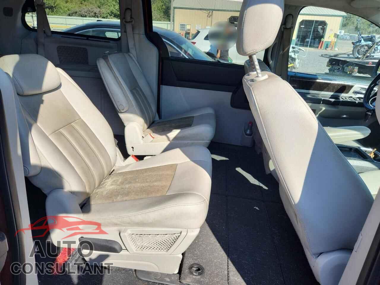 DODGE CARAVAN 2010 - 2D4RN5DX9AR139129