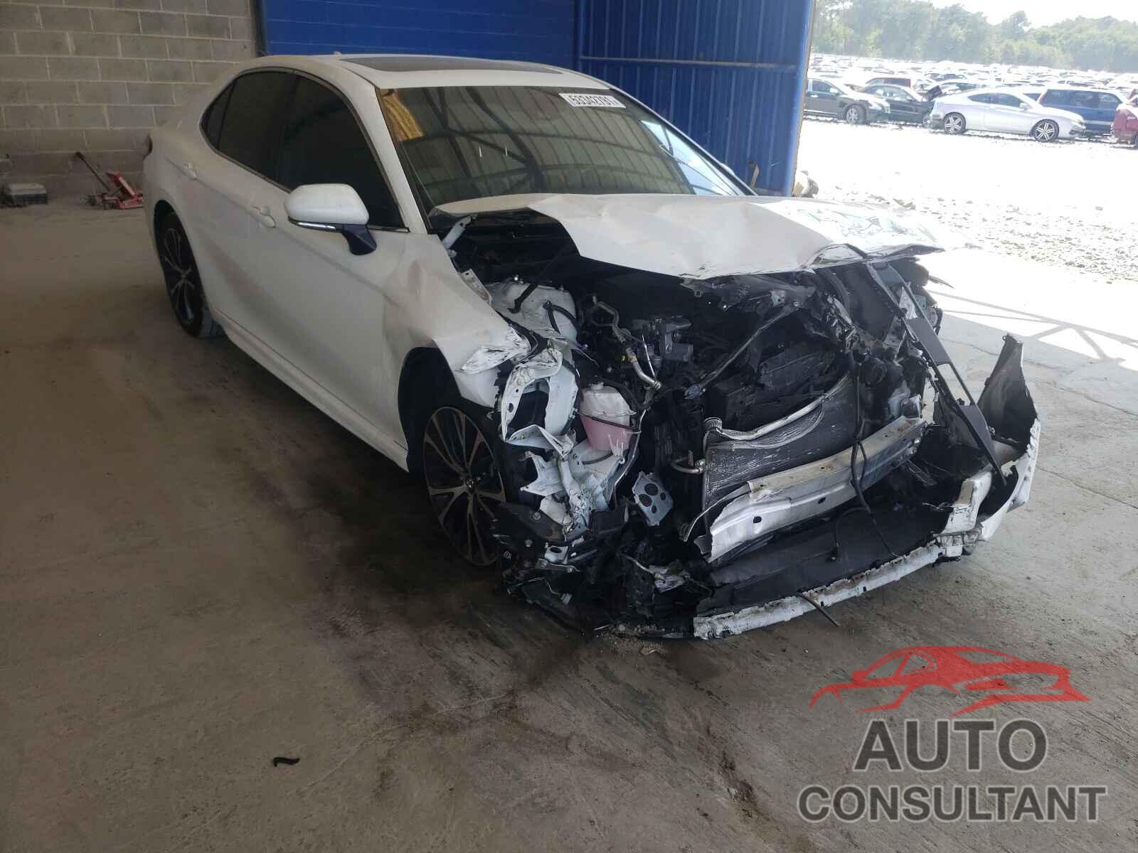 TOYOTA CAMRY 2018 - 4T1B11HK9JU619915