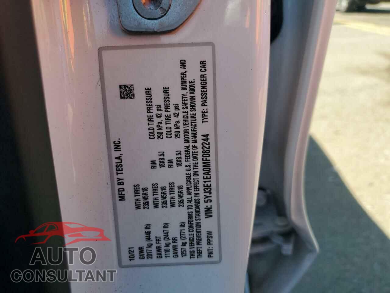 TESLA MODEL 3 2021 - 5YJ3E1EA0MF082244