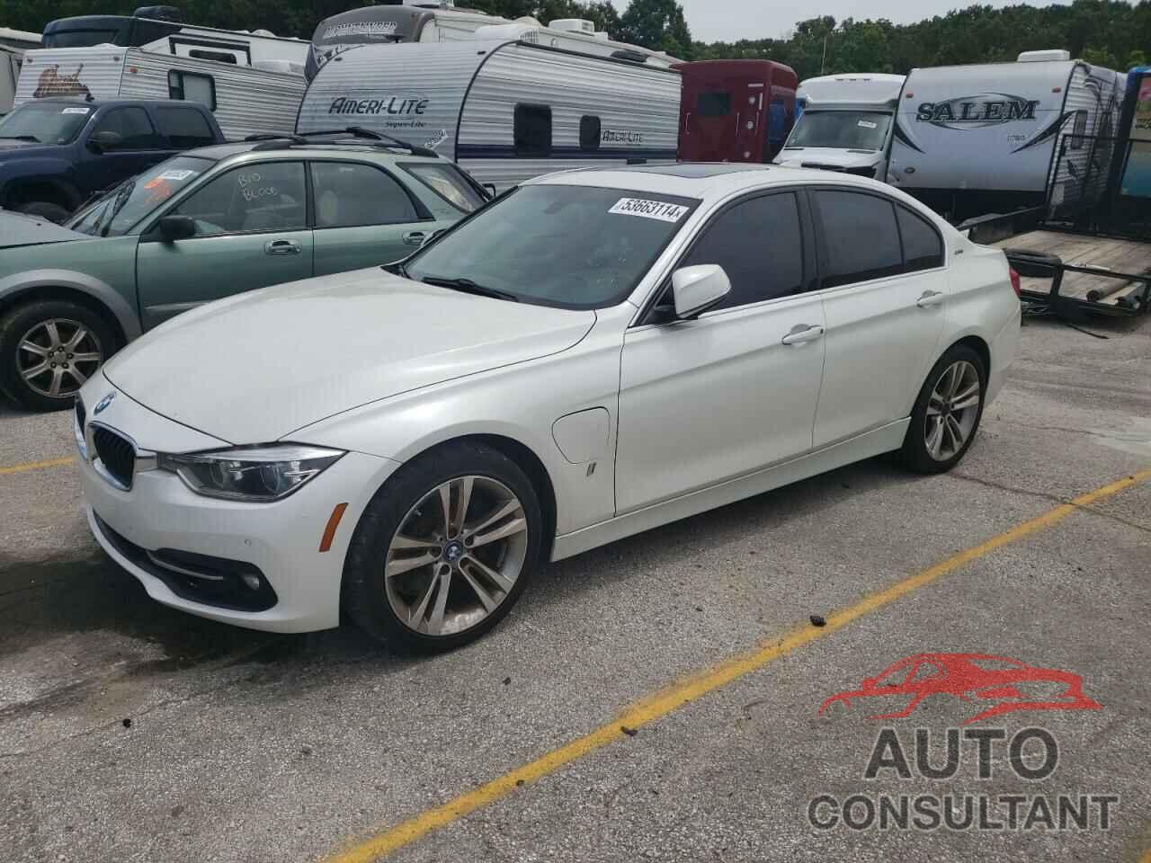 BMW 3 SERIES 2017 - WBA8E1C38HA029801
