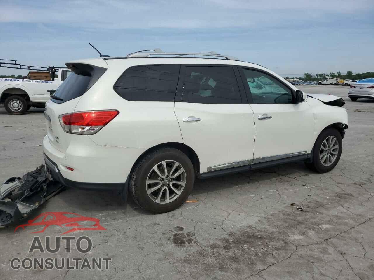 NISSAN PATHFINDER 2013 - 5N1AR2MM2DC671396