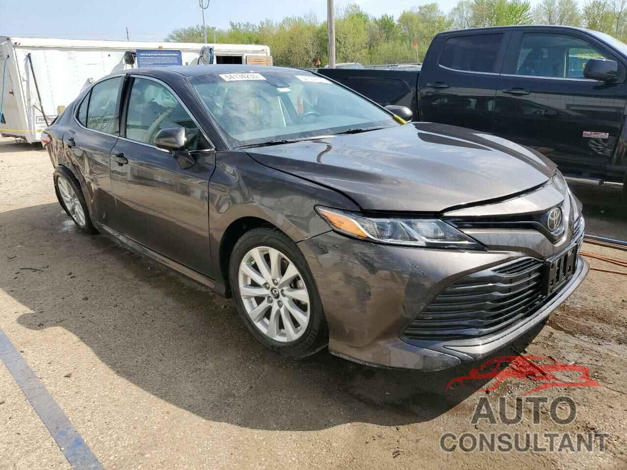 TOYOTA CAMRY 2018 - 4T1B11HK5JU639403