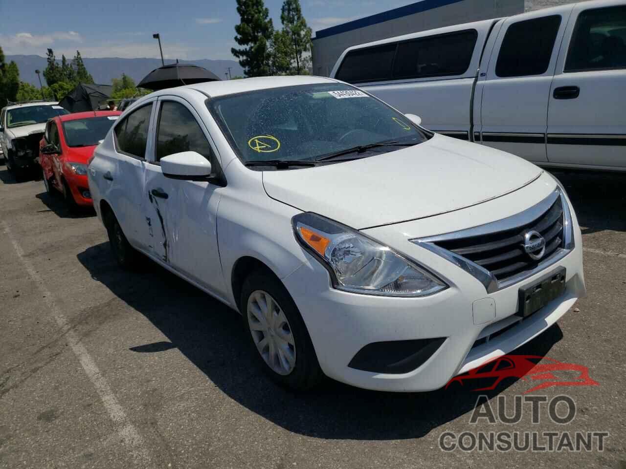 NISSAN VERSA 2019 - 3N1CN7AP3KL814350