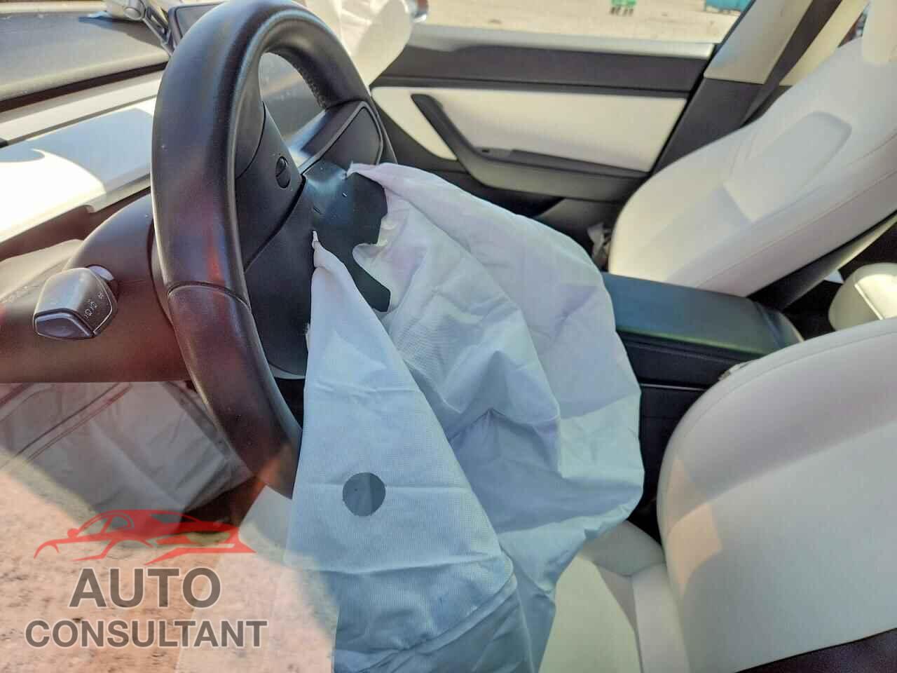 TESLA MODEL 3 2019 - 5YJ3E1EA4KF322585
