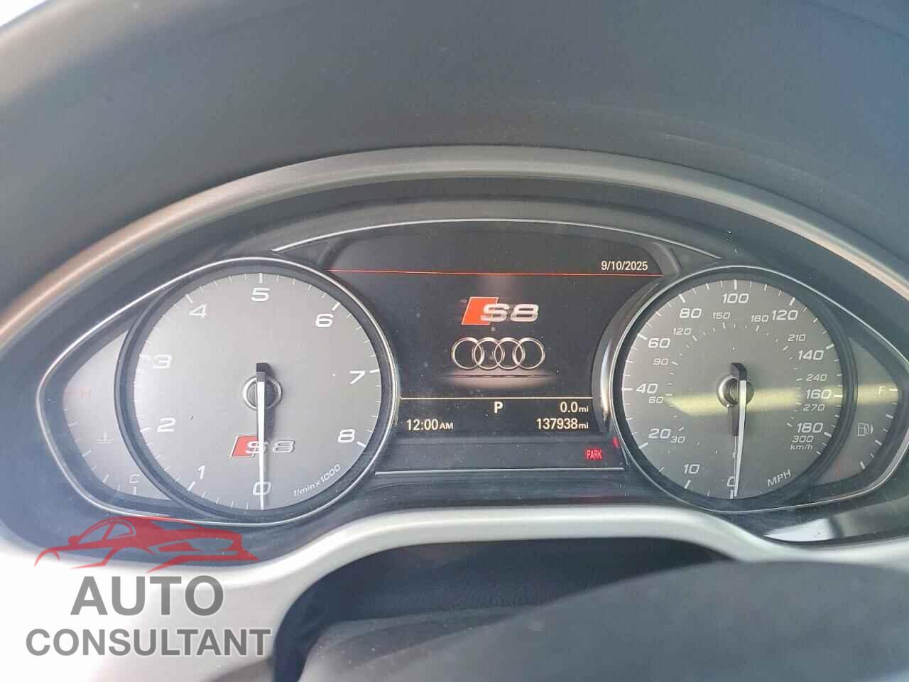 AUDI S8 2014 - WAUD2AFD4EN002417