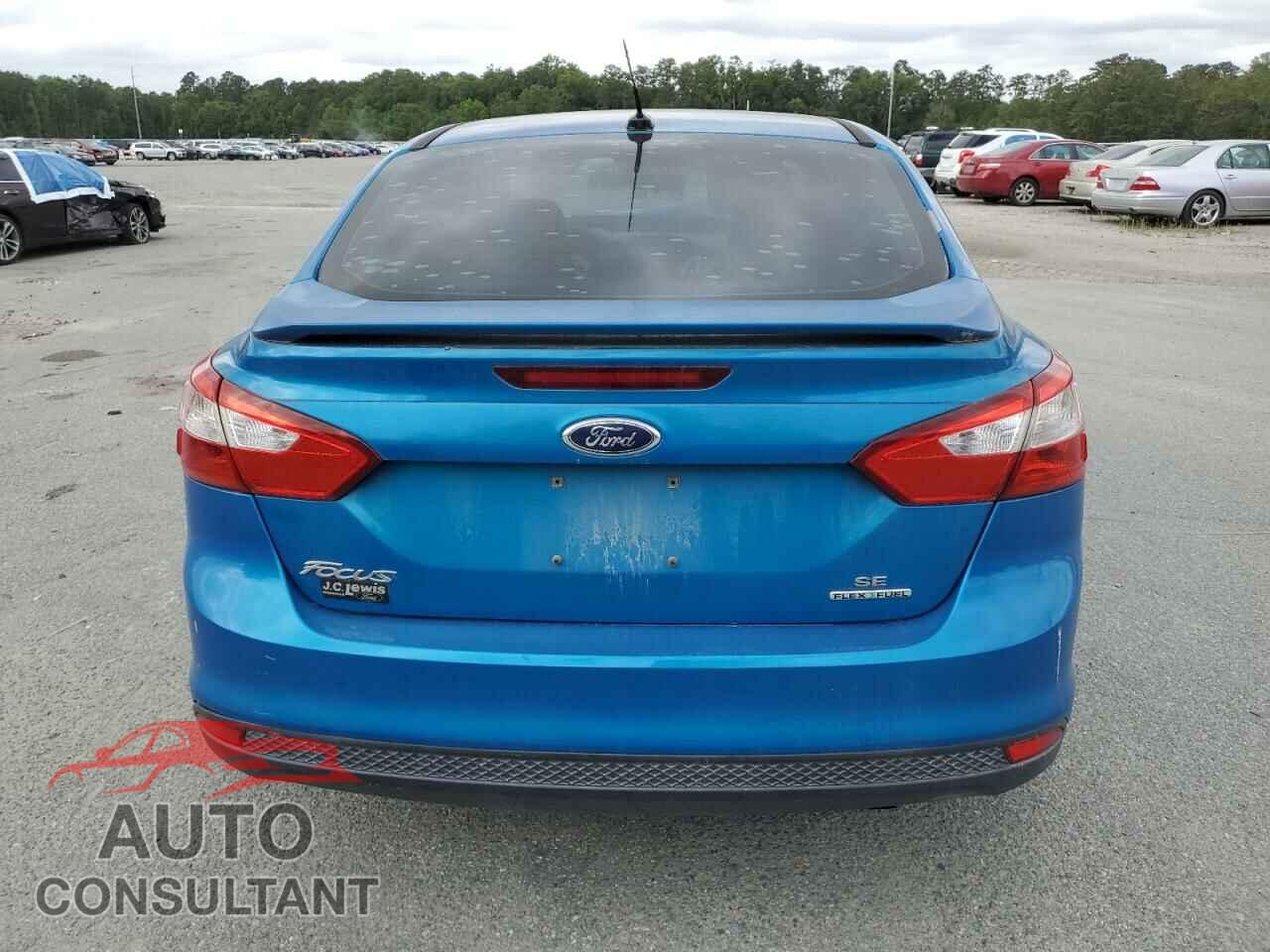 FORD FOCUS 2014 - 1FADP3F2XEL275927