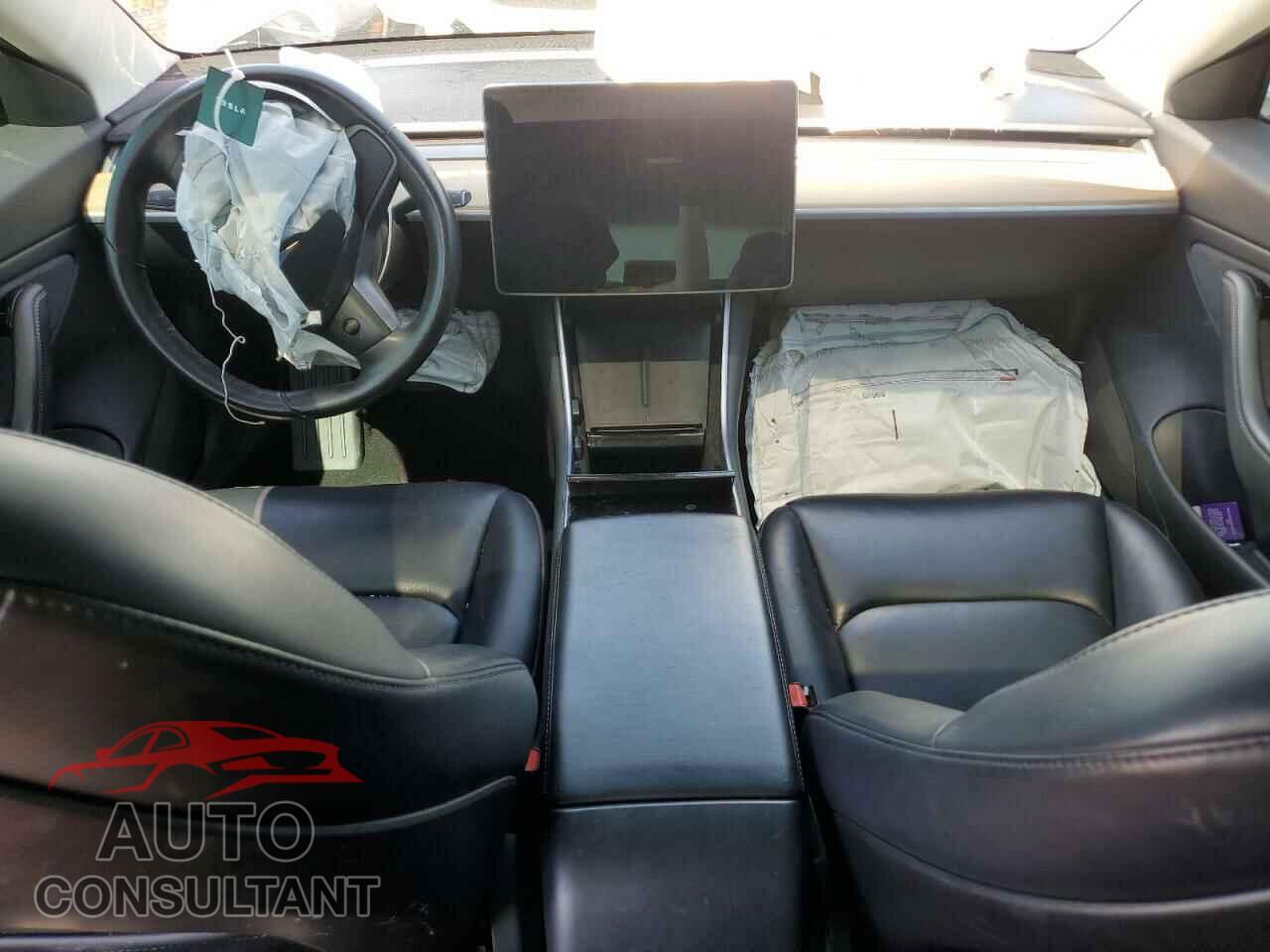 TESLA MODEL 3 2018 - 5YJ3E1EA1JF045151
