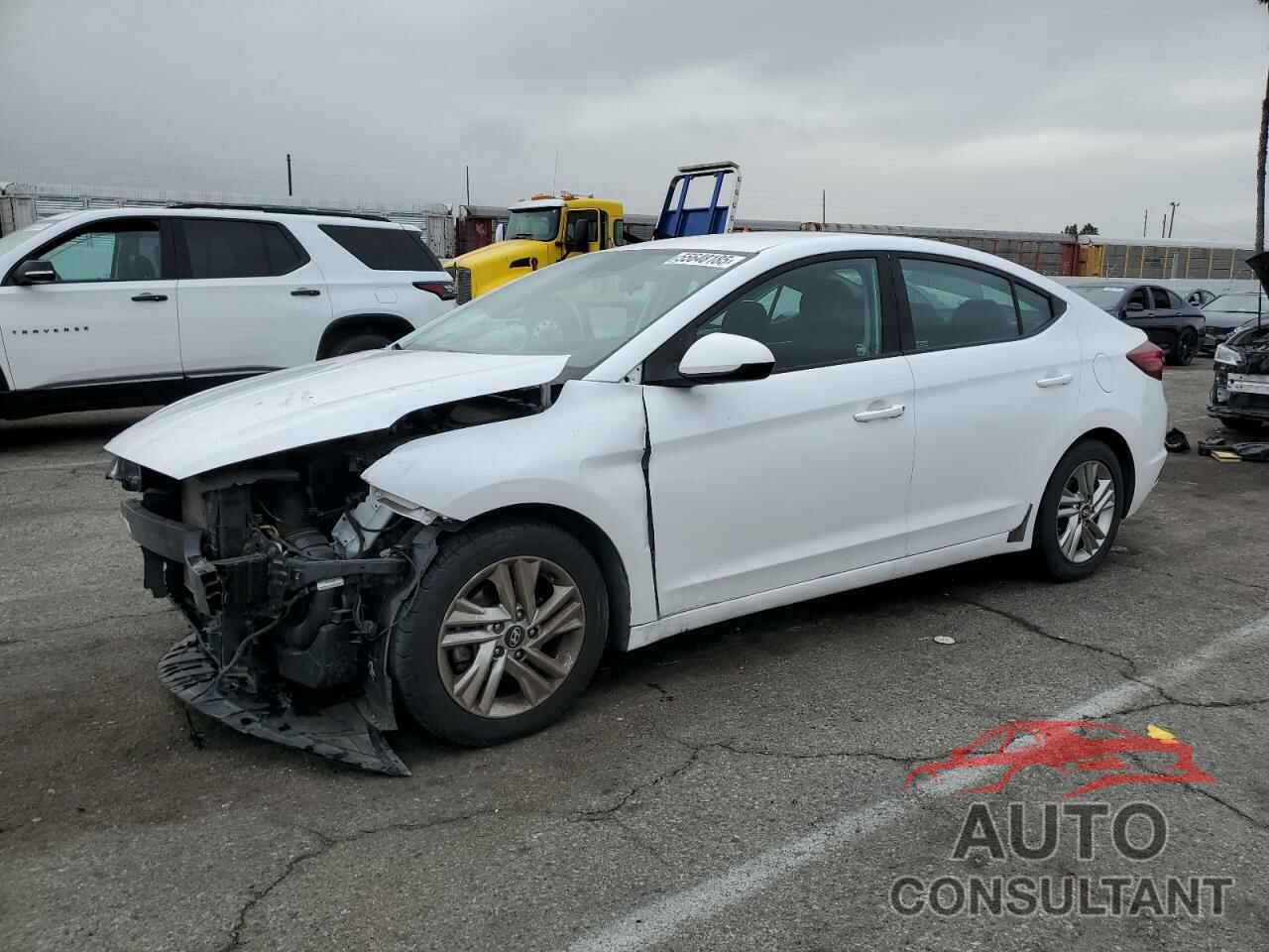 HYUNDAI ELANTRA 2019 - 5NPD84LF9KH407435