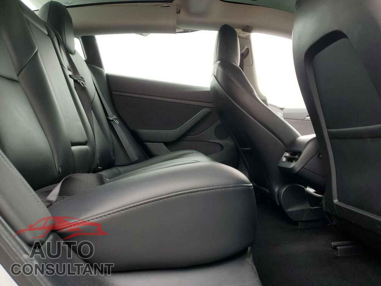 TESLA MODEL 3 2021 - 5YJ3E1EA9MF017537