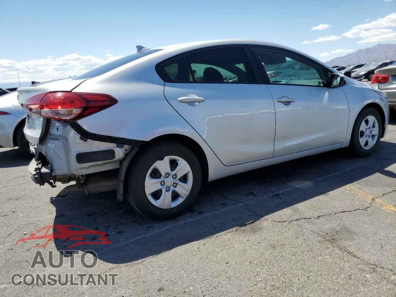 KIA FORTE 2017 - 3KPFK4A77HE130920