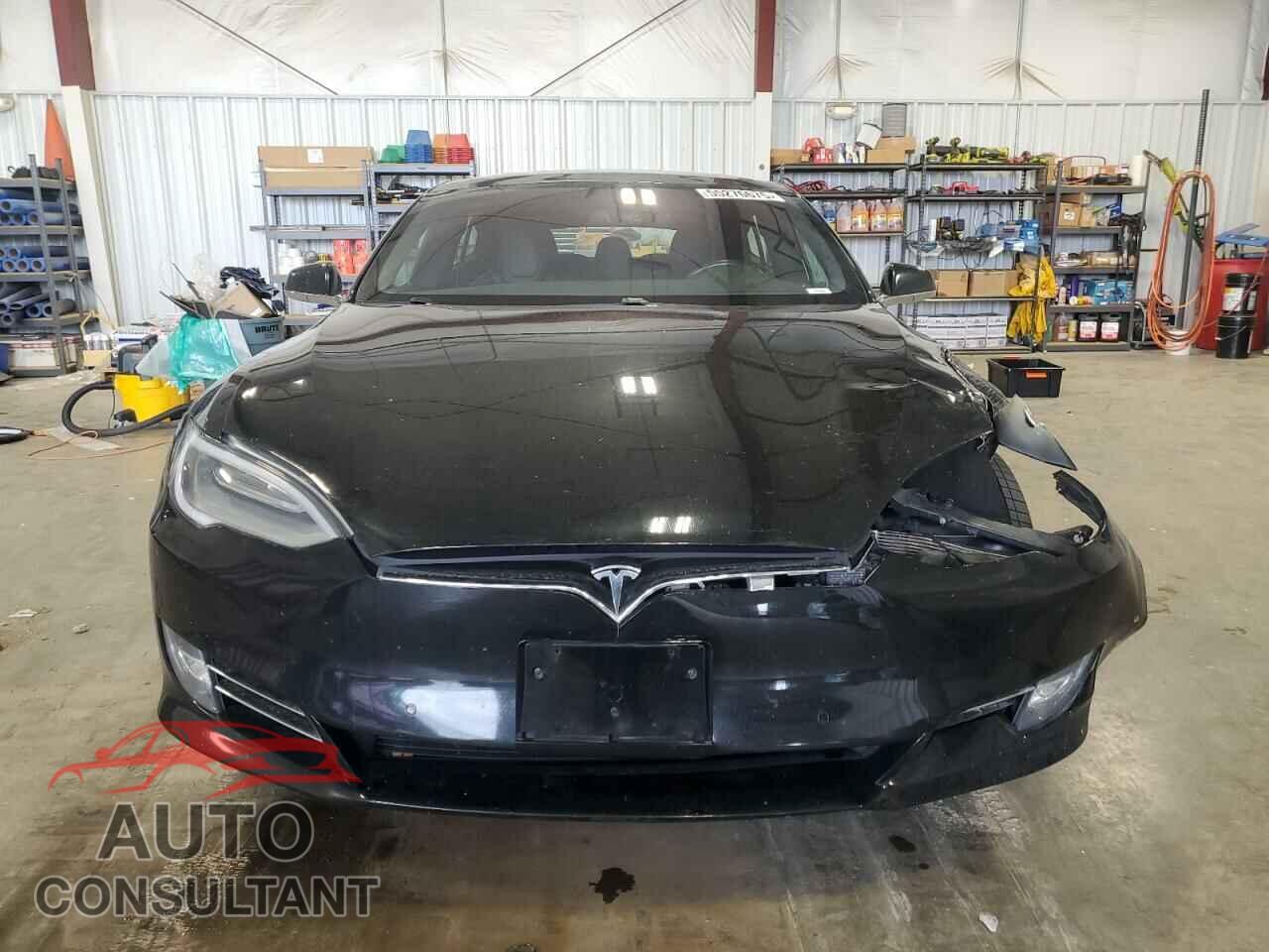 TESLA MODEL S 2017 - 5YJSA1E2XHF229871