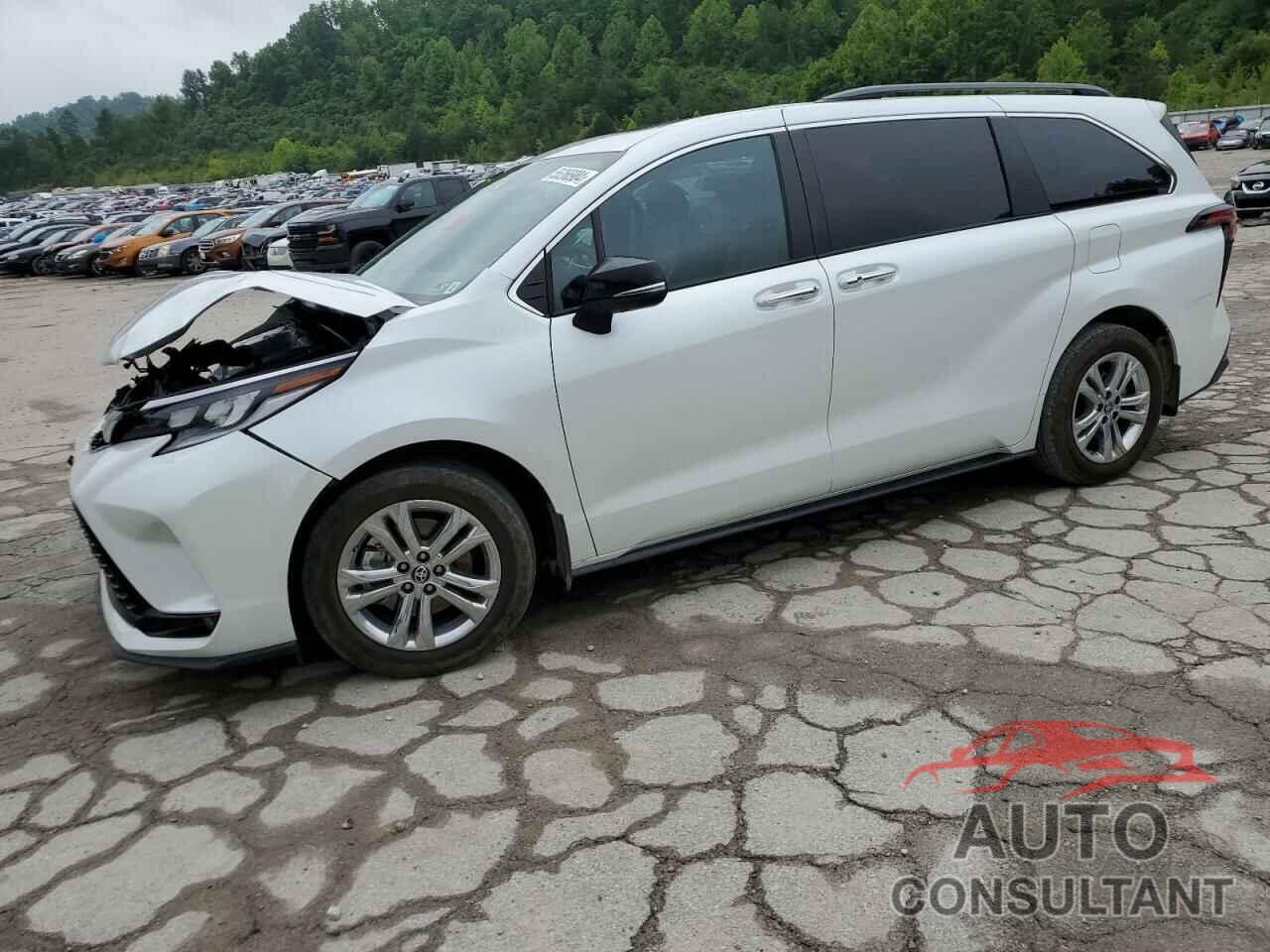 TOYOTA SIENNA 2023 - 5TDCSKFC6PS082490