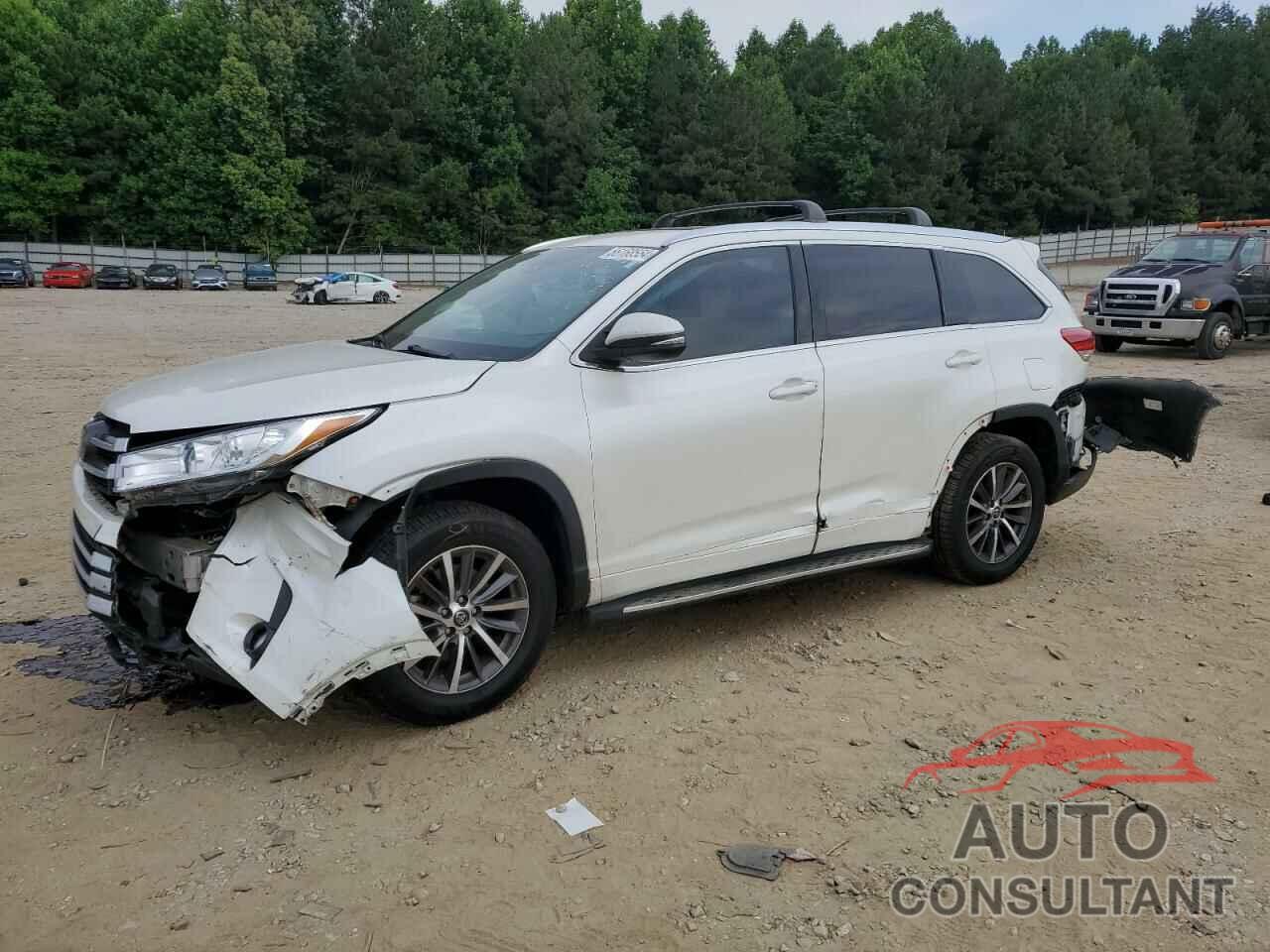 TOYOTA HIGHLANDER 2018 - 5TDKZRFH3JS288109