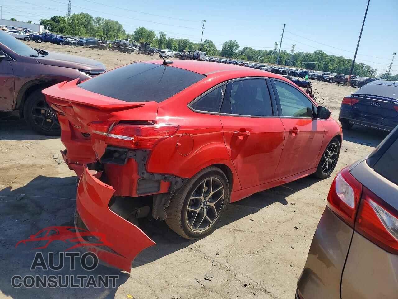 FORD FOCUS 2015 - 1FADP3F27FL292864