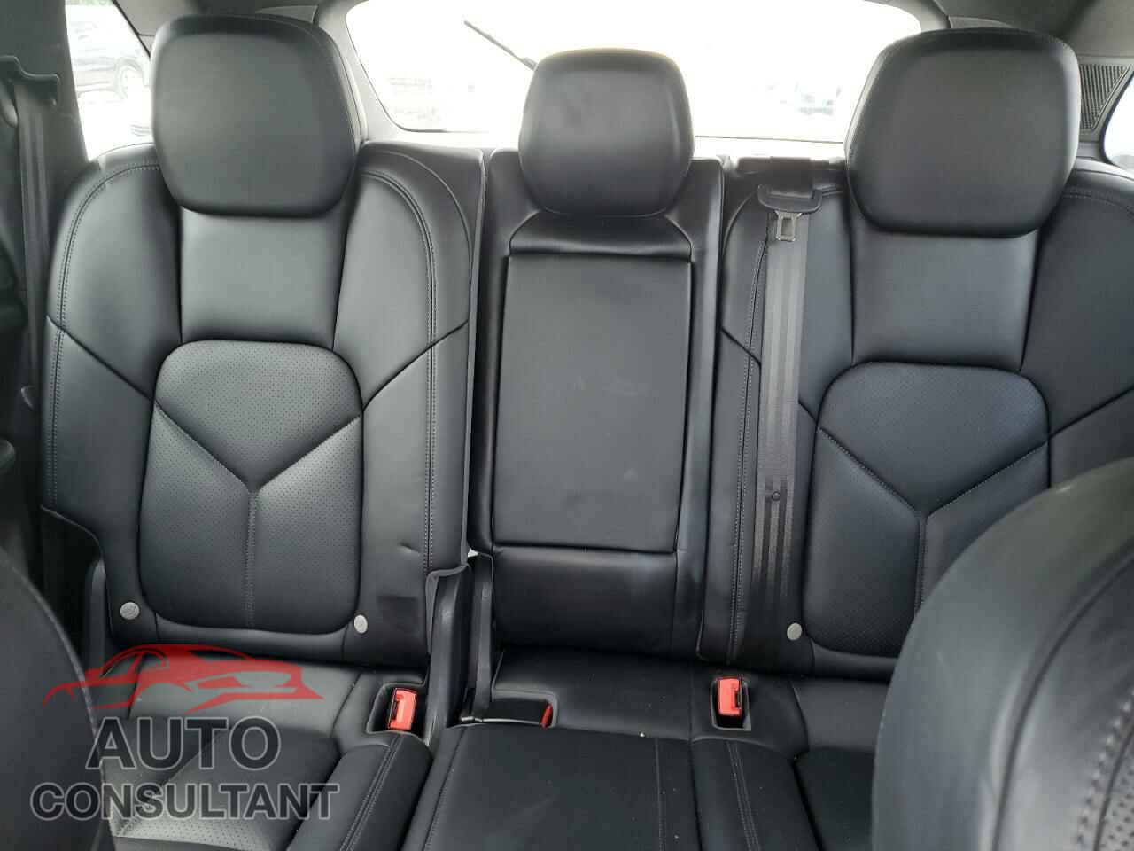 PORSCHE CAYENNE 2016 - WP1AE2A23GLA64381