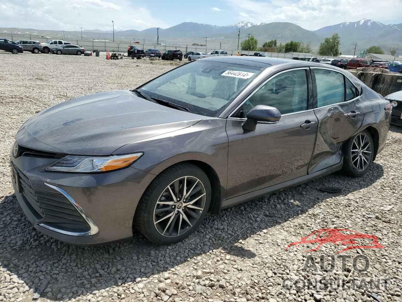 TOYOTA CAMRY 2023 - 4T1F11BK5PU084441