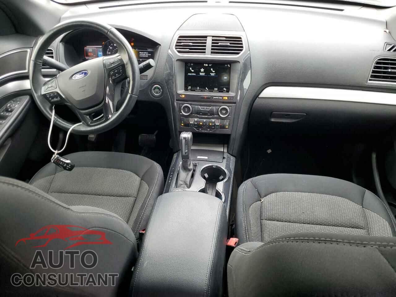 FORD EXPLORER 2017 - 1FM5K8D82HGD84862