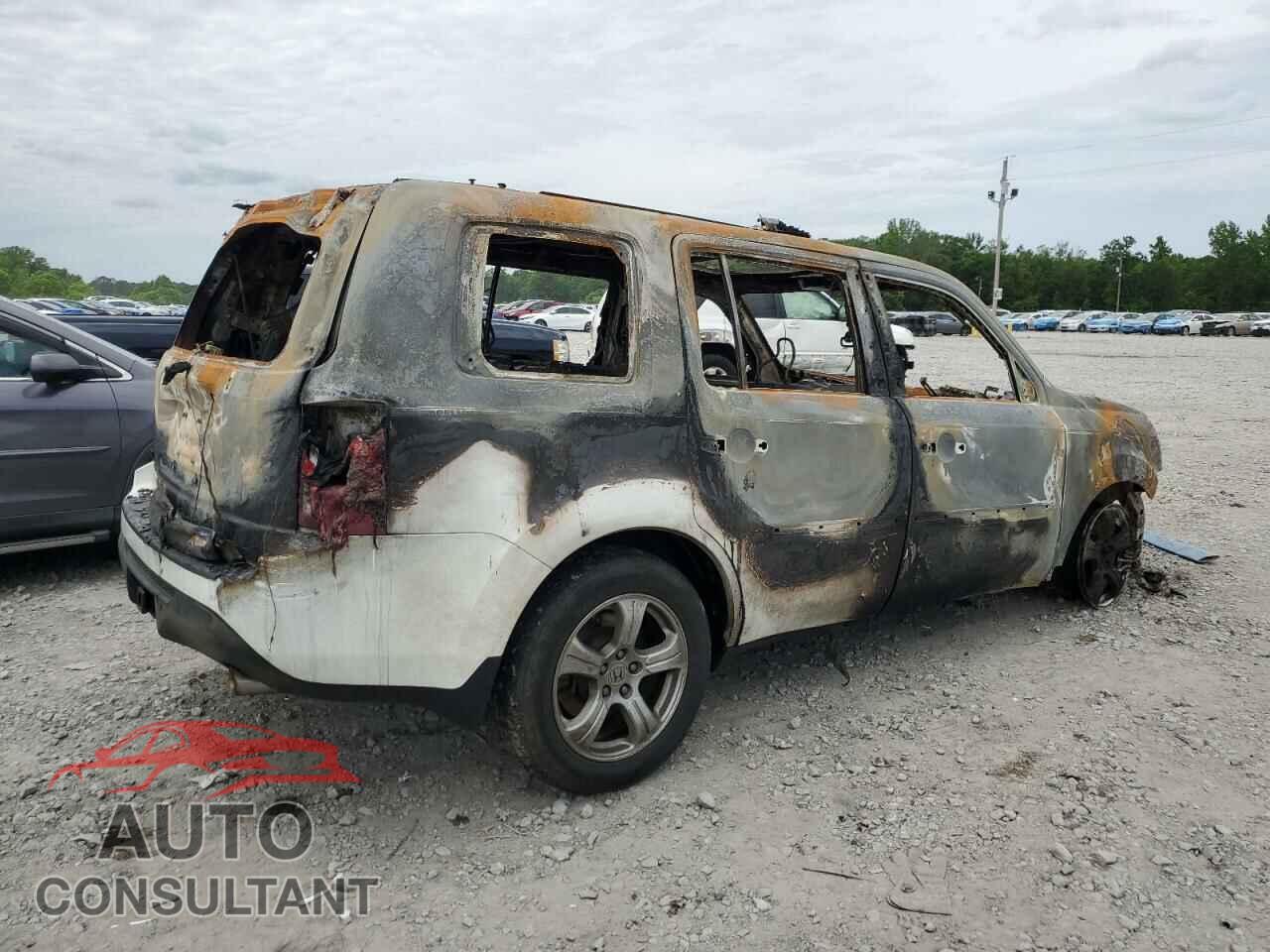 HONDA PILOT 2013 - 5FNYF3H53DB019586
