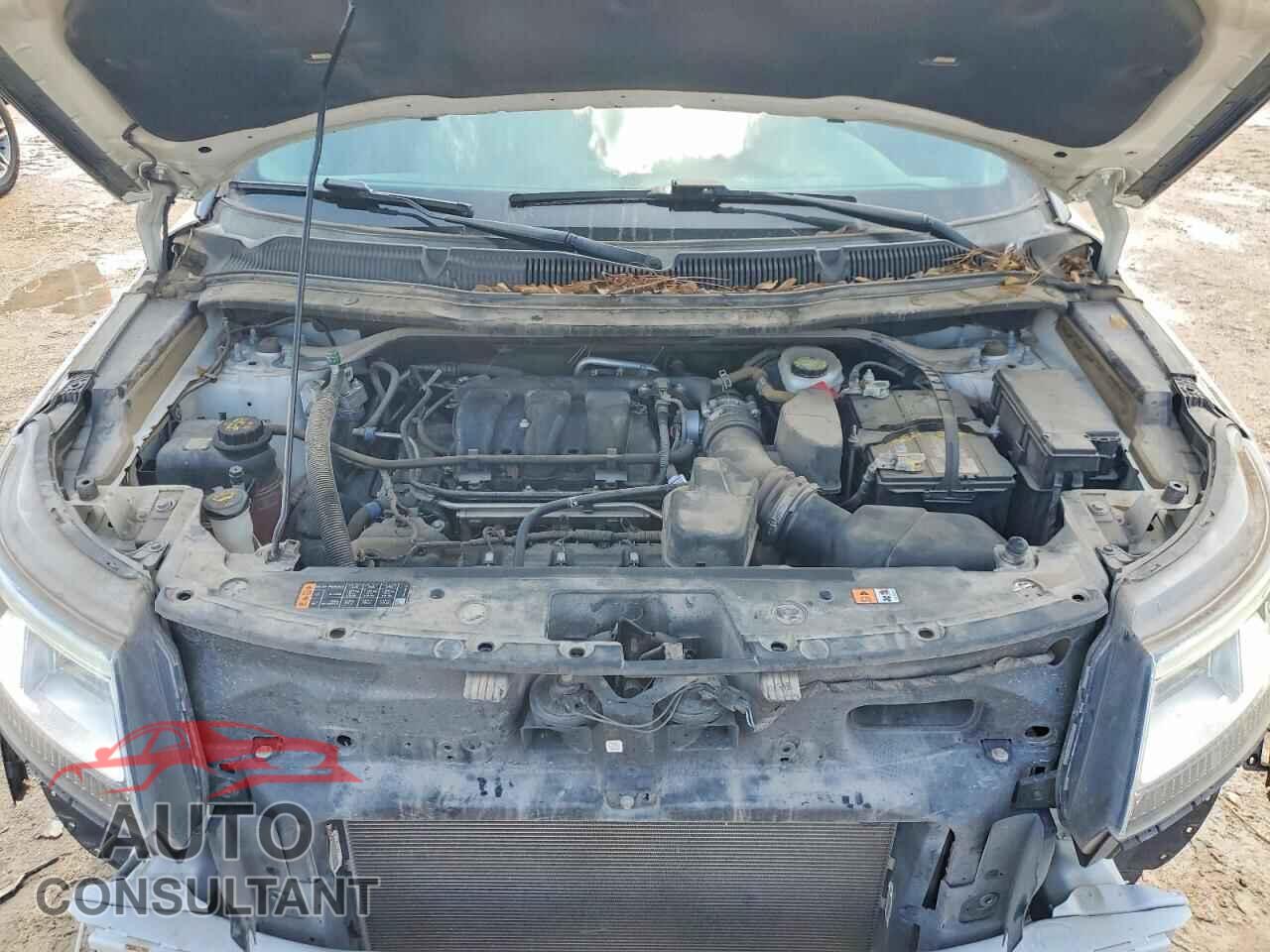 FORD EXPLORER 2018 - 1FM5K7D82JGB55453