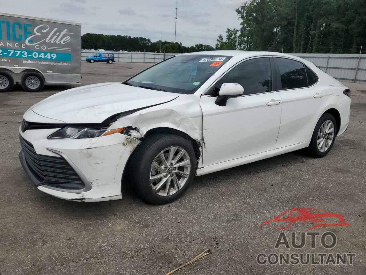 TOYOTA CAMRY 2022 - 4T1C11AK9NU660470