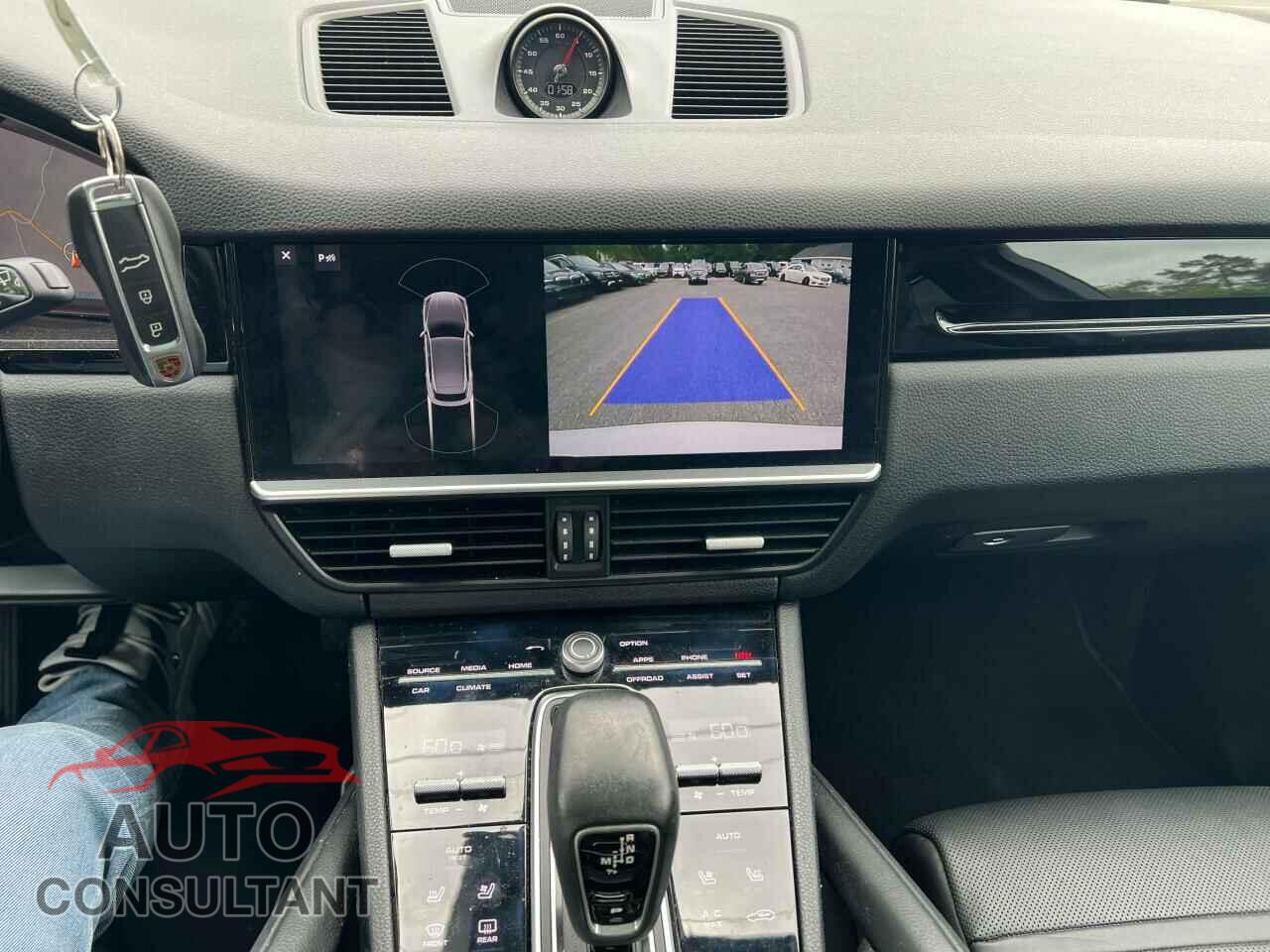 PORSCHE CAYENNE 2019 - WP1AA2AY8KDA14157