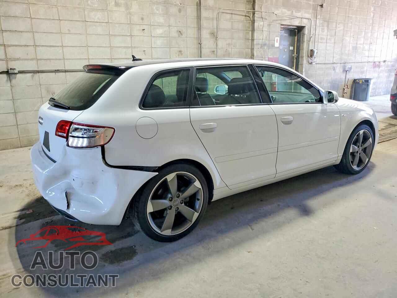 AUDI A3 2012 - WAUMFBFM0CA061687