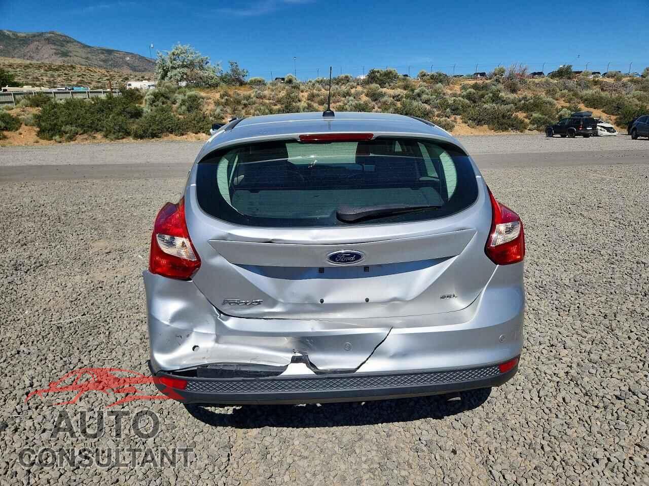FORD FOCUS 2012 - 1FAHP3M26CL477827