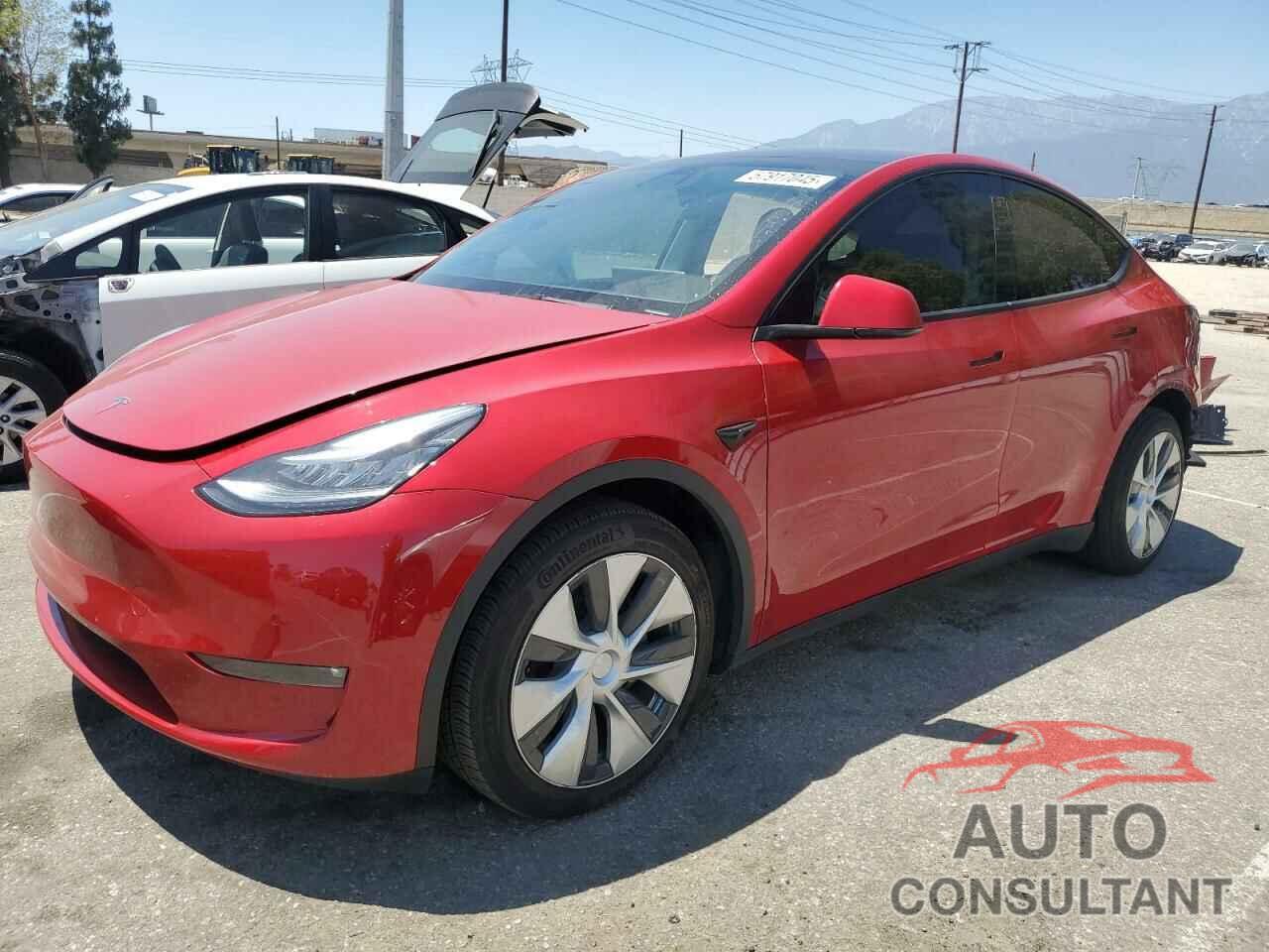 TESLA MODEL Y 2021 - 5YJYGDEE4MF124824