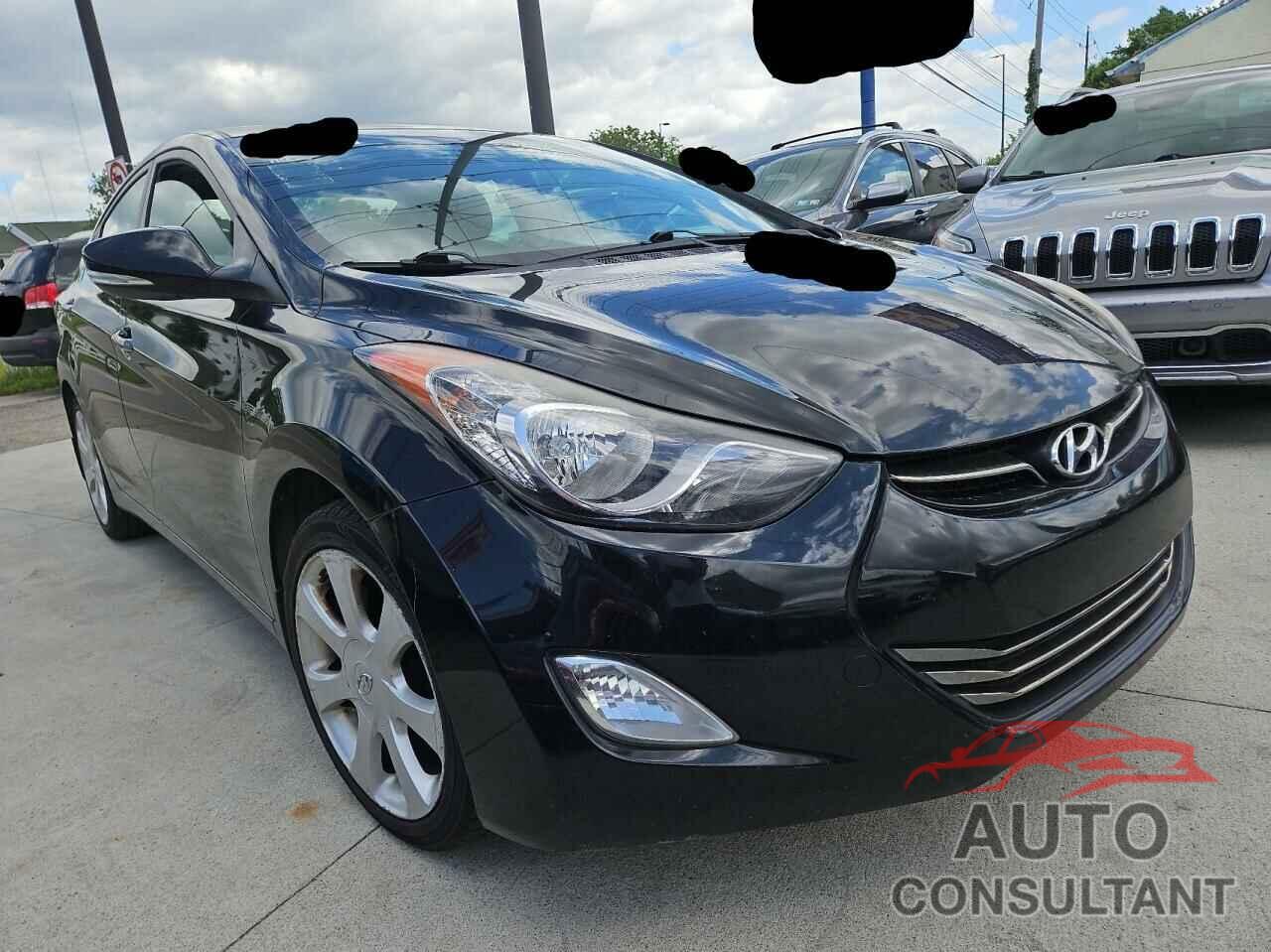 HYUNDAI ELANTRA 2012 - KMHDH4AE7CU360404