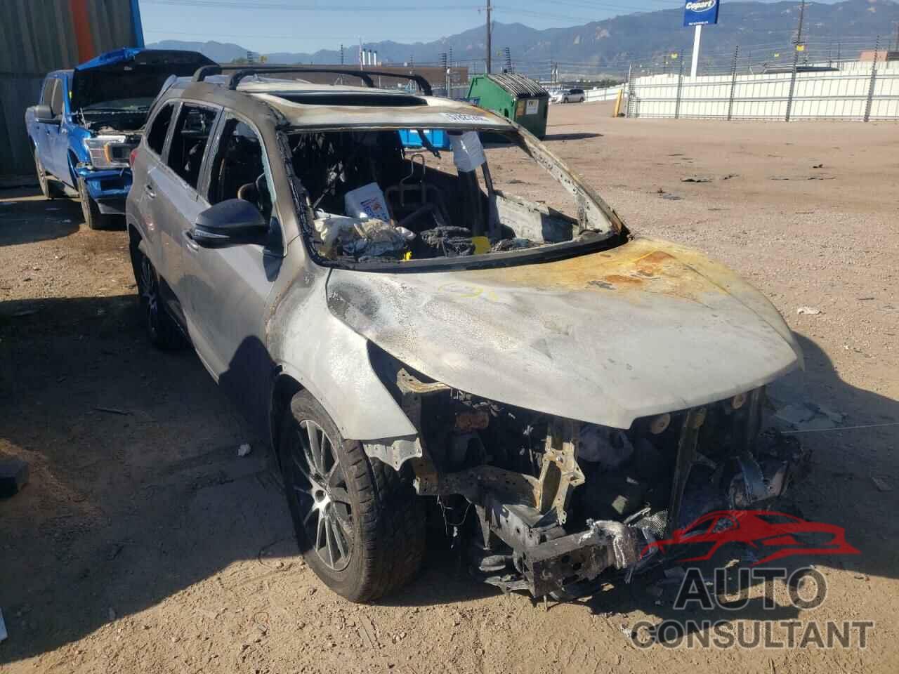 TOYOTA HIGHLANDER 2017 - 5TDJZRFH7HS373184