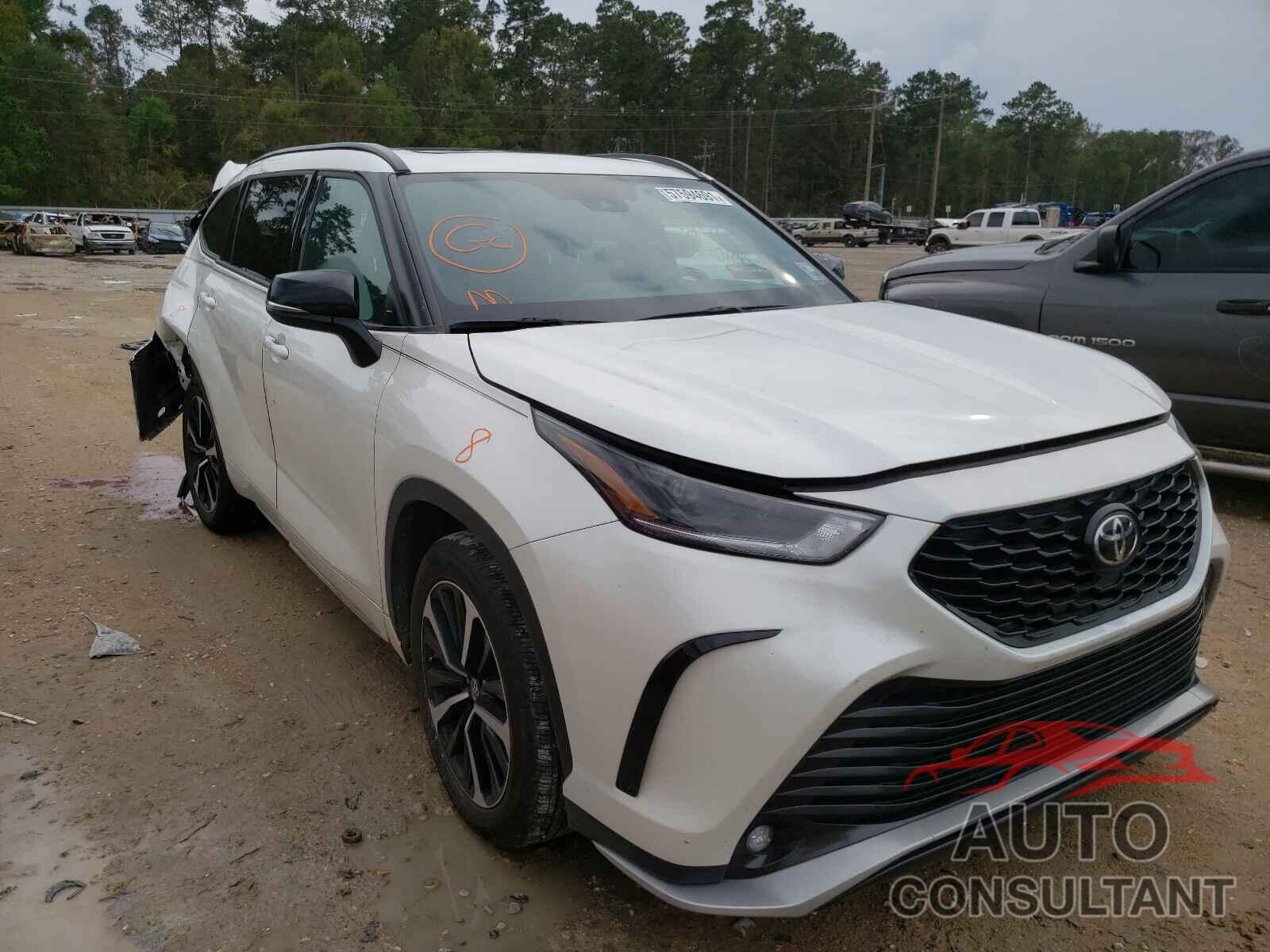 TOYOTA HIGHLANDER 2021 - 5TDJZRAH8MS042096