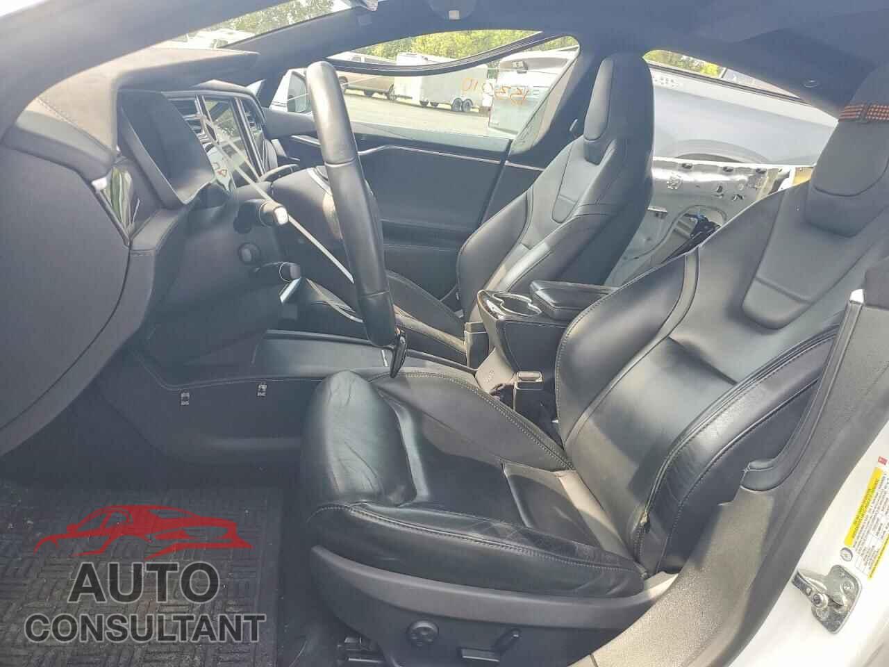TESLA MODEL S 2016 - 5YJSA1E27GF153010