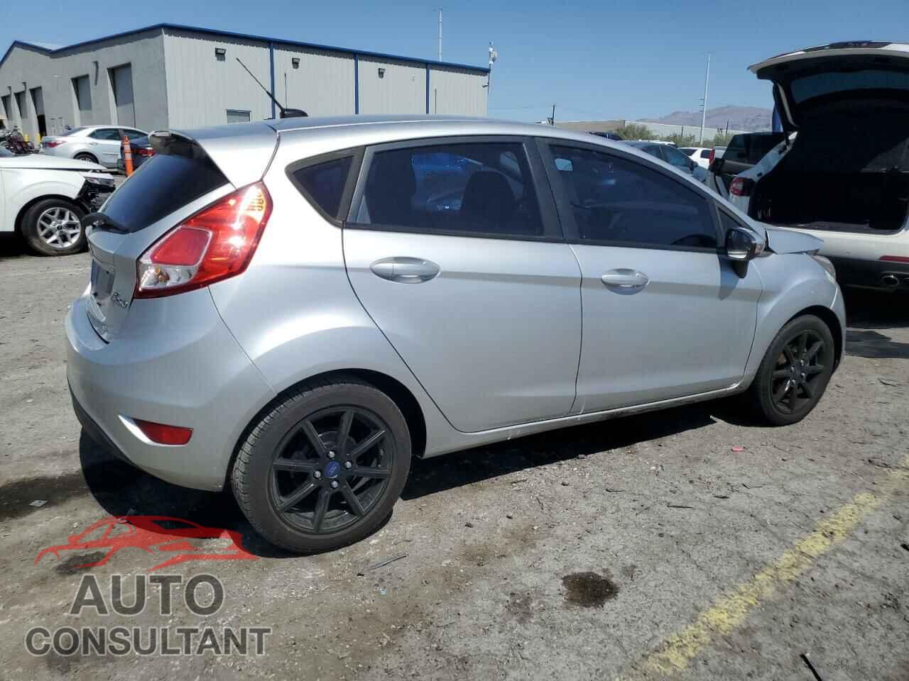 FORD FIESTA 2015 - 3FADP4EJ7FM208894