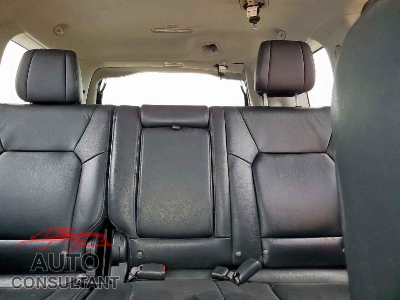 HONDA PILOT 2015 - 5FNYF3H55FB014537