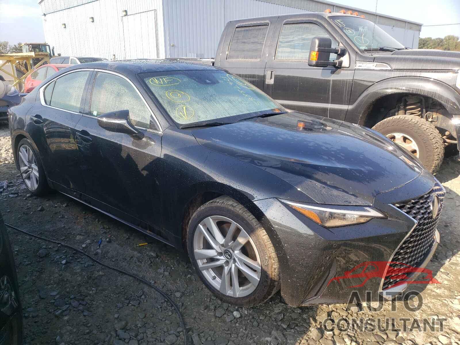 LEXUS IS 2021 - JTHC81F24M5043607