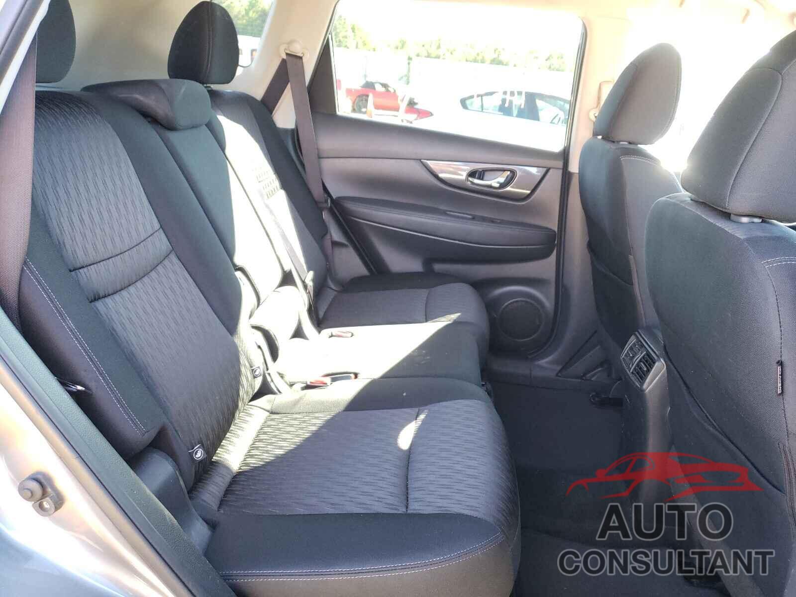 NISSAN ROGUE 2017 - KNMAT2MV6HP602093