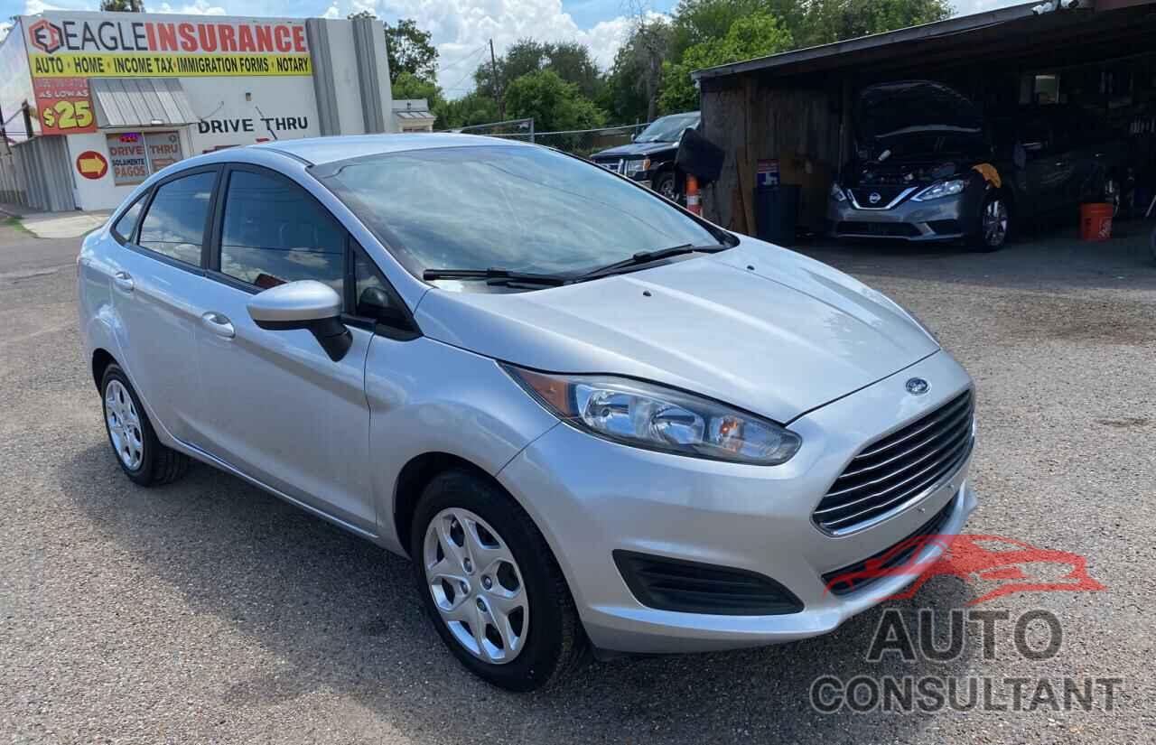 FORD FIESTA 2017 - 3FADP4AJ4HM104565