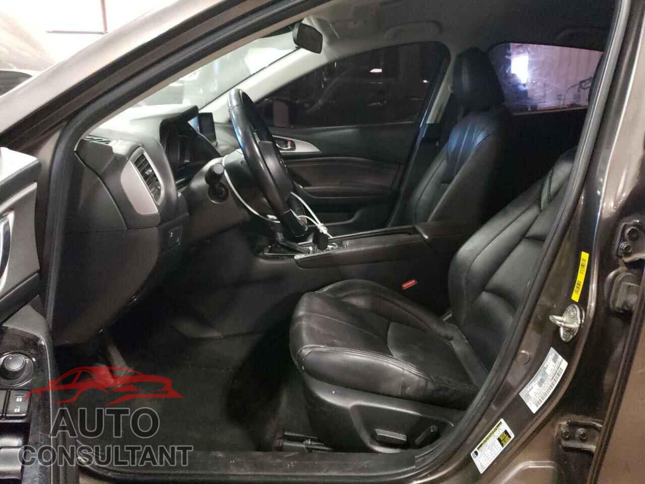 MAZDA 3 2017 - 3MZBN1V77HM136735