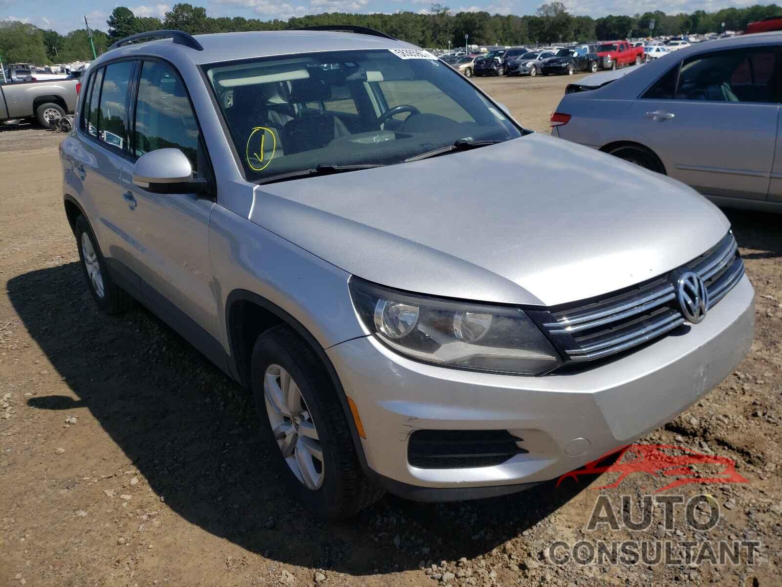 VOLKSWAGEN TIGUAN 2017 - WVGAV7AX2HK031532